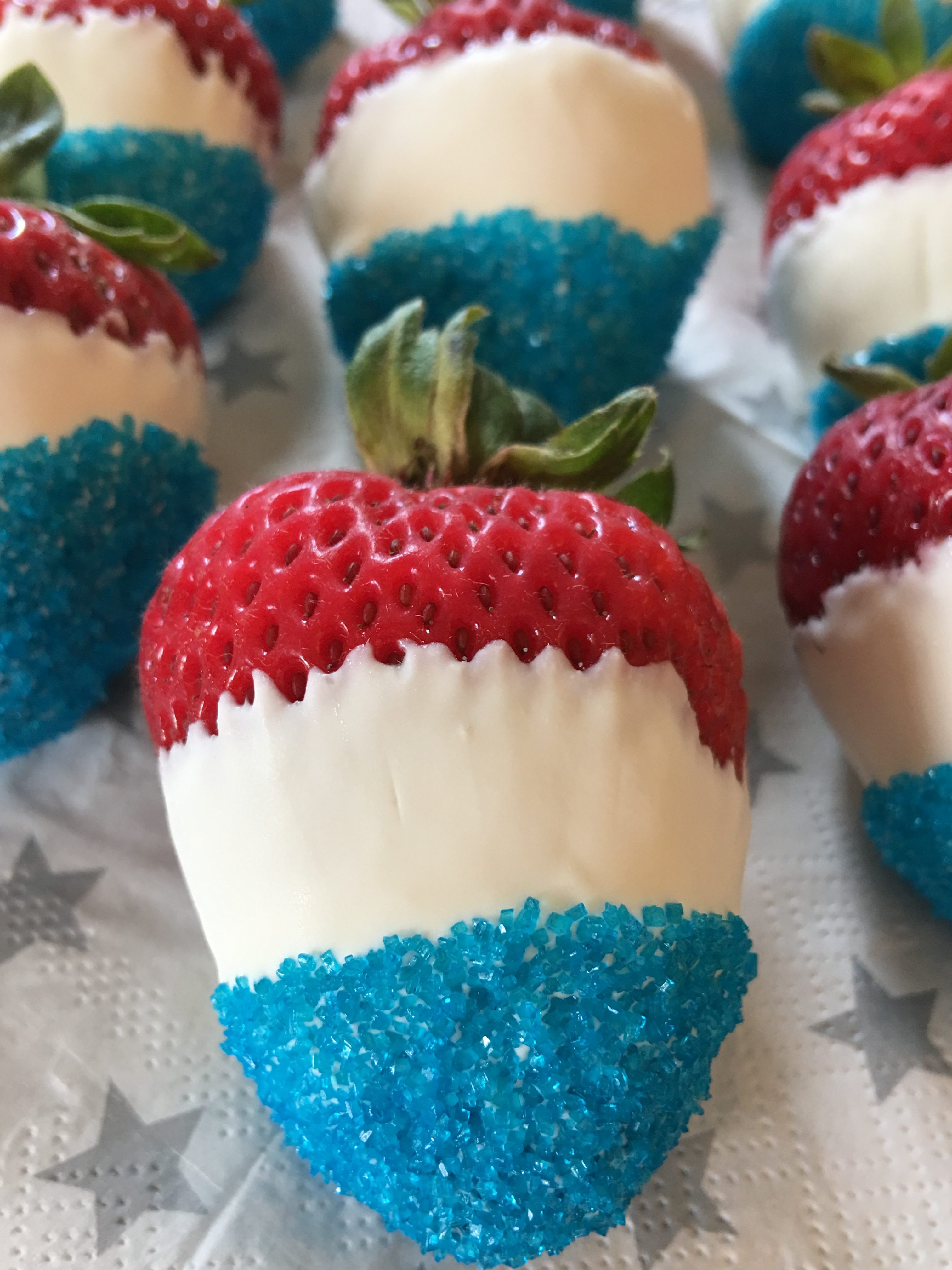 Festive 4th of July Chocolate Covered Strawberries